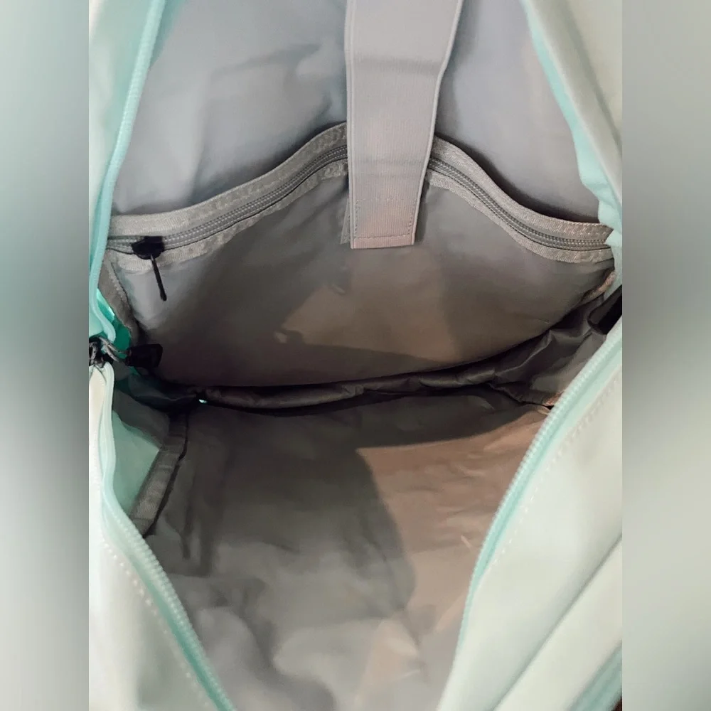 Backpack - Picture 8 of 11